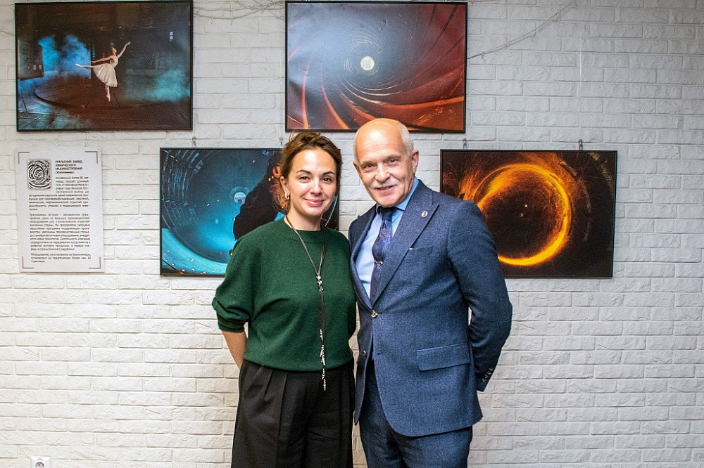 Уралхиммаш первым из предприятий открыл фотовыставку в представительстве Уральской ТПП